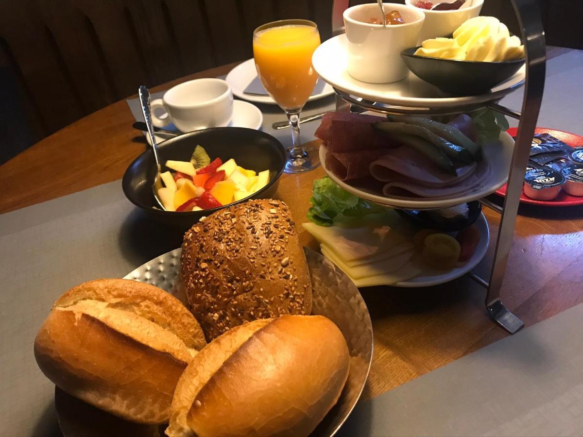 Landhotel Restaurant Deutsche Eiche Grebenstein Екстериор снимка